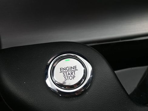 Used 2023 Lincoln Aviator AWD image 38