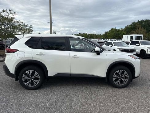 Certified 2023 Nissan Rogue SV image 2