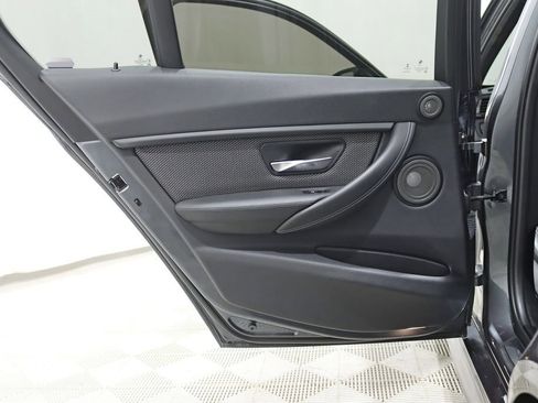 Used 2015 BMW M3 RWD image 31