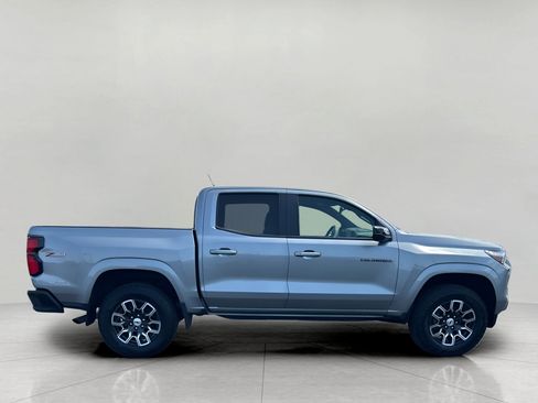 Used 2023 Chevrolet Colorado Z71 w/ Z71 Convenience Package 2 AWD/4WD image 8