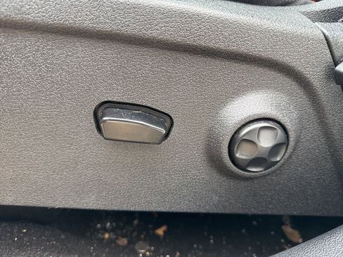 Used 2013 Dodge Journey R/T w/ Flexible Seating Group image 9