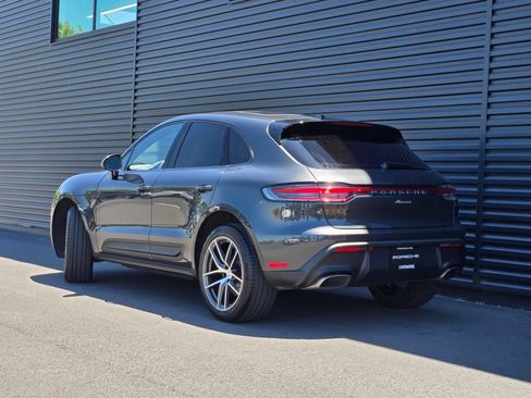 Certified 2025 Porsche Macan w/ Premium Package Plus AWD/4WD image 4