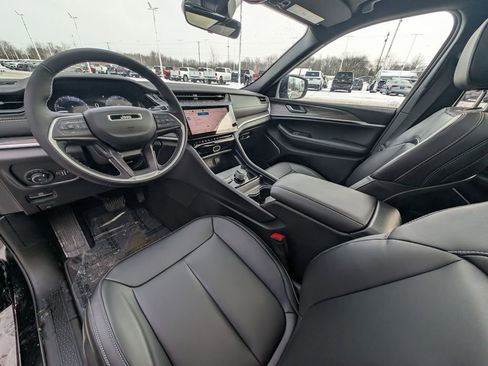 New 2026 Jeep Grand Cherokee Limited w/ Limited Altitude Package image 2