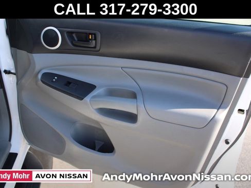Used 2012 Toyota Tacoma PreRunner w/ SR5 Pkg RWD image 18