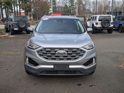 Used 2020 Ford Edge SEL w/ Convenience Package image 2