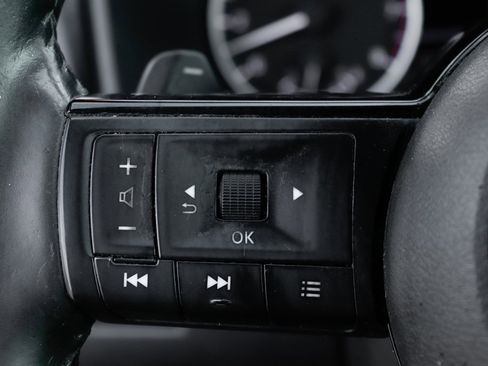 Used 2021 Nissan Rogue SL image 25