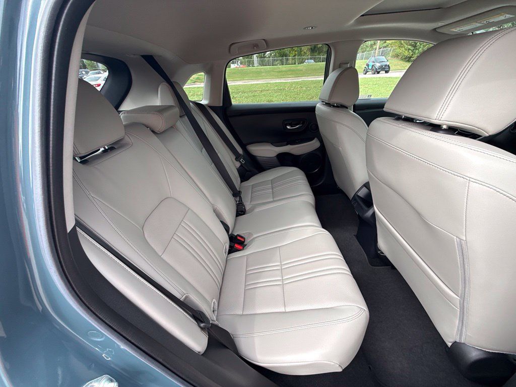 Used 2024 Honda HR-V EX-L image 34