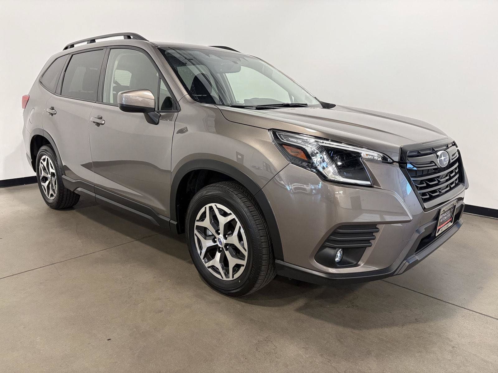 Used 2024 Subaru Forester Premium AWD/4WD image 1