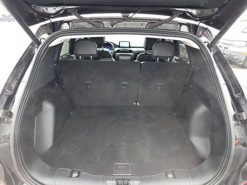 Certified 2022 Ford Escape Titanium w/ Class II Trailer Tow Package image 12