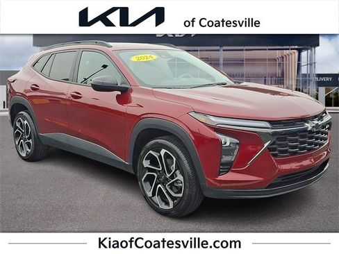 Used 2024 Chevrolet Trax RS w/ Driver Confidence Package image 1