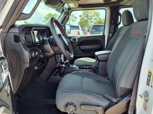 Used 2024 Jeep Wrangler Unlimited Rubicon w/ Convenience Group AWD/4WD image 20