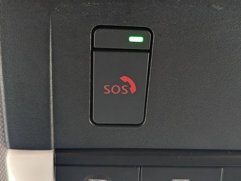 Used 2025 Mitsubishi Outlander SE image 29