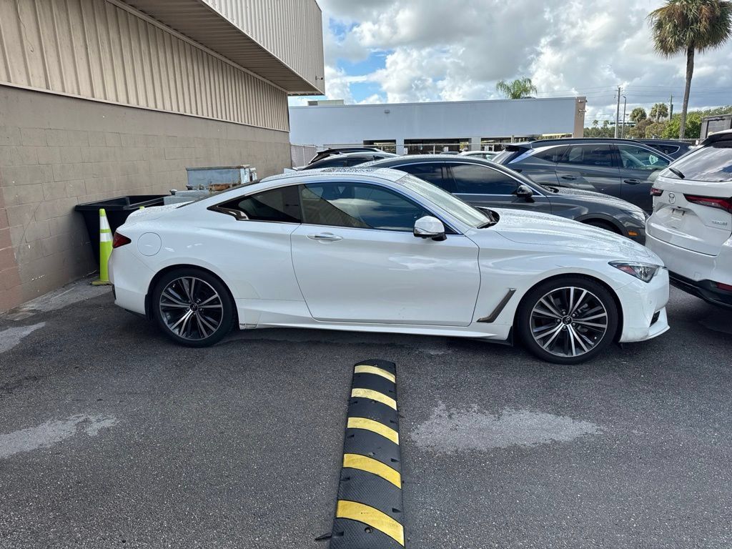 Used 2022 INFINITI Q60 3.0t Luxe w/ Cargo Package RWD image 22