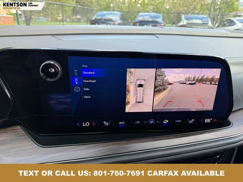 Used 2025 Chevrolet Suburban Z71 AWD/4WD image 28