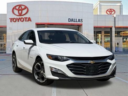 Used 2024 Chevrolet Malibu LT FWD image 1