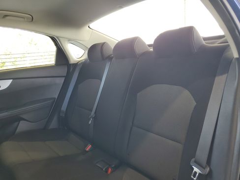 Used 2023 Kia Forte LXS FWD image 8