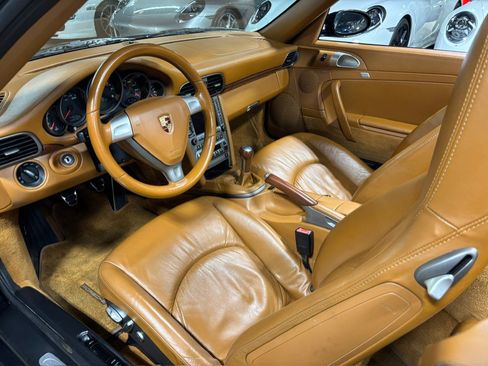 Used 2006 Porsche 911 Carrera 4 AWD/4WD image 10