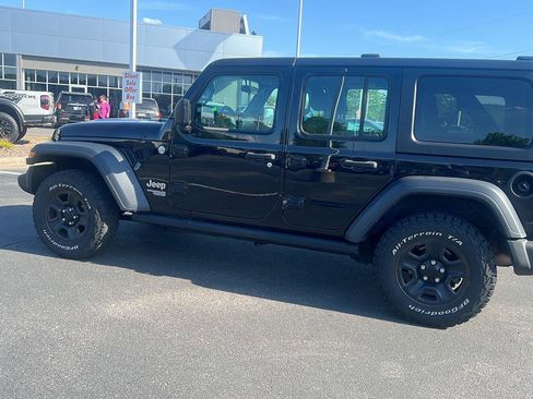 Used 2020 Jeep Wrangler Unlimited Sport AWD/4WD image 10