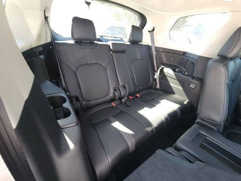 Used 2023 Honda Pilot EX-L image 13