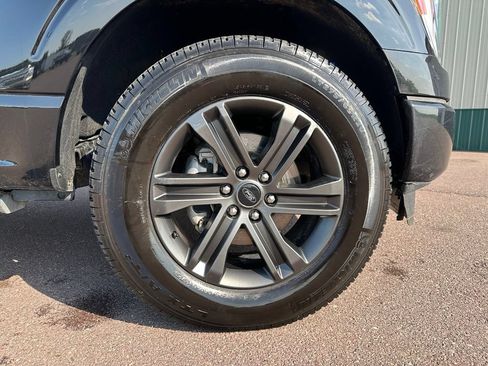 Used 2023 Ford F150 Lariat w/ Equipment Group 502A High AWD/4WD image 38