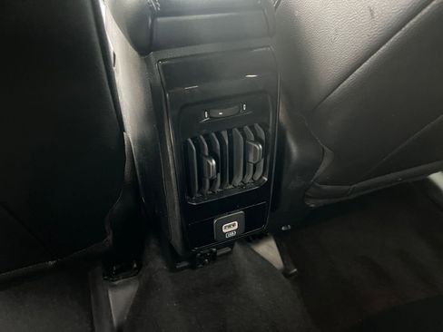 Used 2025 Jeep Compass Limited image 24