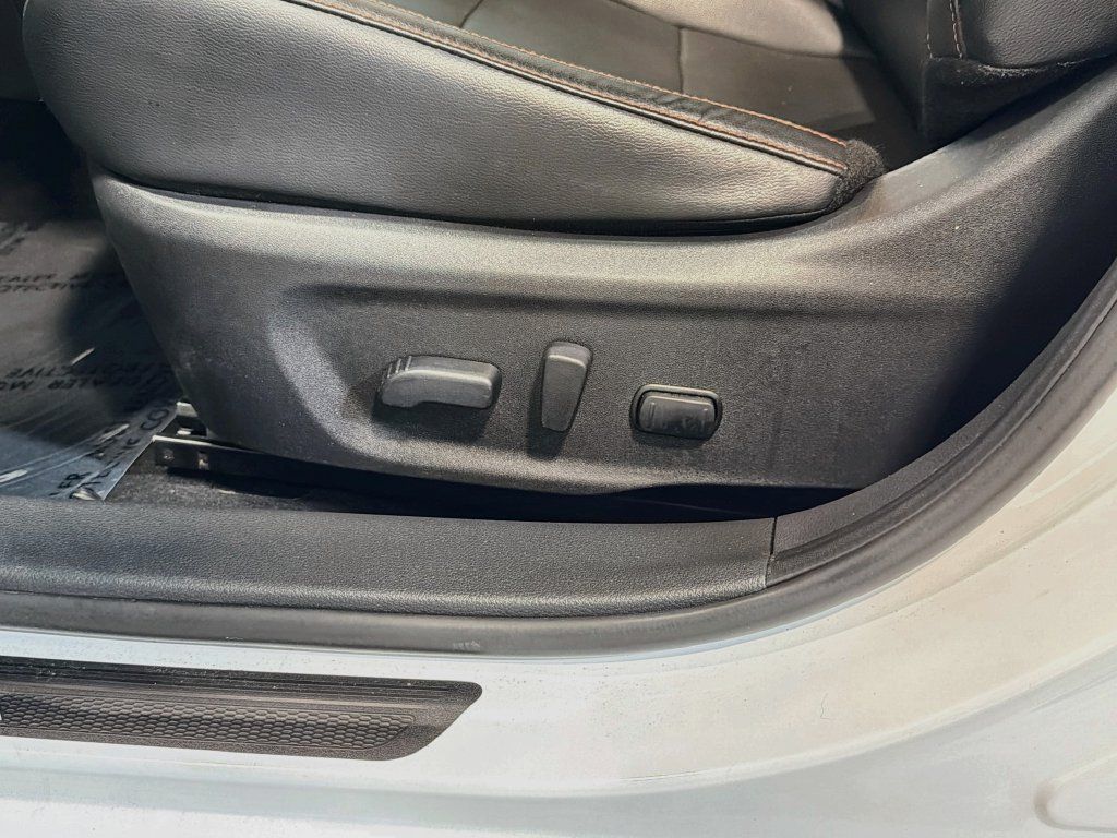 Used 2024 Nissan Sentra SR w/ SR Premium Package FWD image 20