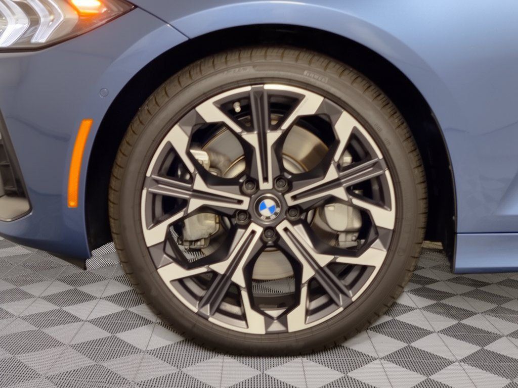 Used 2026 BMW 330i Sedan w/ Premium Package RWD image 13