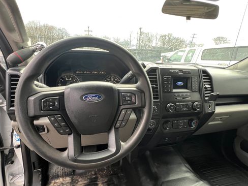 Used 2019 Ford F150 XL w/ Trailer Tow Package image 9