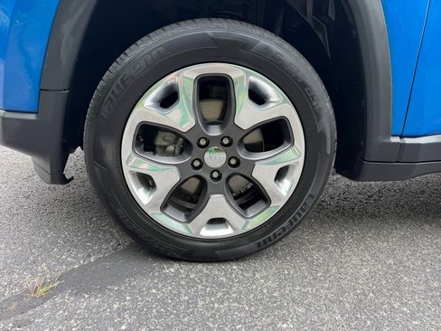 Used 2019 Jeep Compass Limited AWD/4WD image 23
