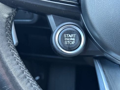 Used 2022 Alfa Romeo Stelvio Sprint RWD image 23