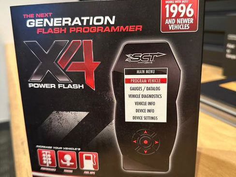 Used 2010 Chevrolet Camaro SS w/ LPO, Ground Effects Package image 28