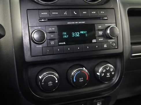 Used 2016 Jeep Patriot Sport w/ Power Value Group image 19