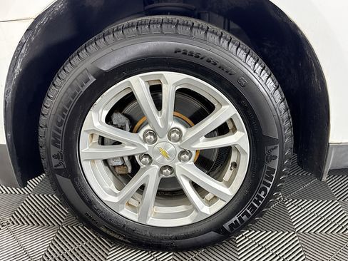 Used 2017 Chevrolet Equinox LS image 33