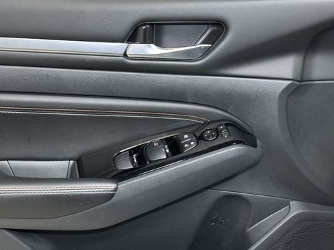 Used 2023 Nissan Altima 2.0 SR image 21