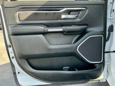 Used 2019 RAM 1500 Laramie image 31