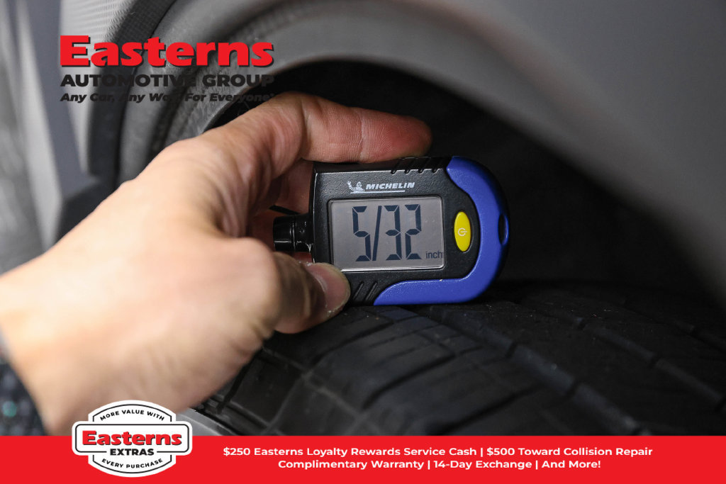 Used 2025 Subaru Ascent Premium AWD/4WD image 28