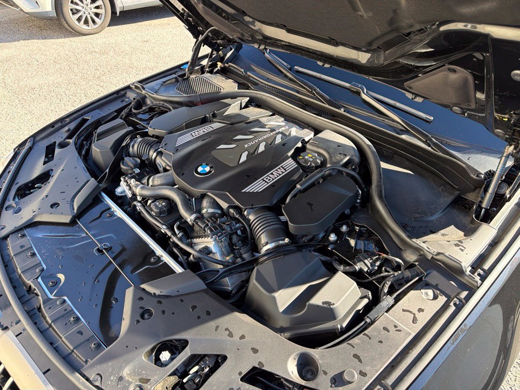 Used 2023 BMW M550i xDrive w/ Executive Package AWD/4WD image 12