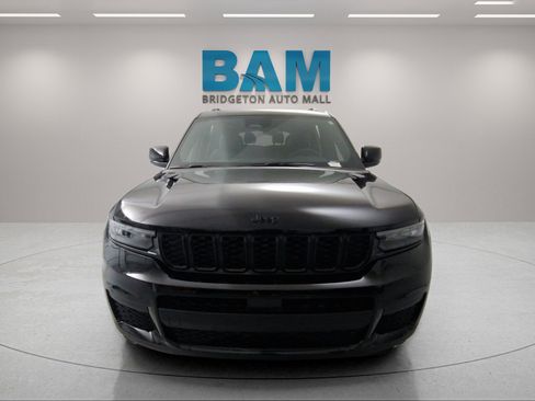 New 2025 Jeep Grand Cherokee L Altitude image 2