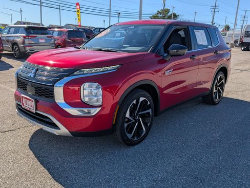 Used 2023 Mitsubishi Outlander SE image 7