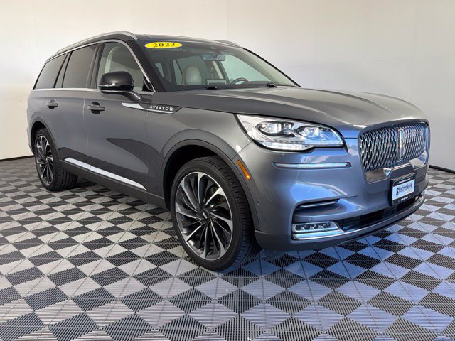 Used 2023 Lincoln Aviator Reserve w/ Equipment Group 201A AWD/4WD image 4