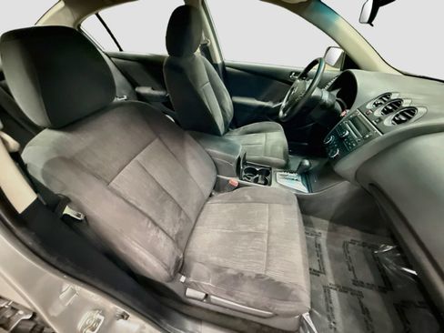 Used 2011 Nissan Altima 2.5 S FWD image 27