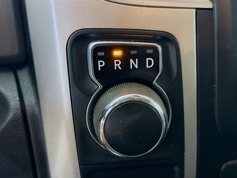 Used 2020 RAM 1500 Classic SLT image 20