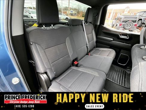 Used 2024 Chevrolet Silverado 1500 LT image 22