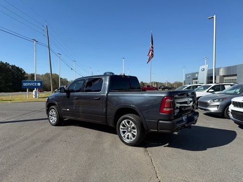Used 2021 RAM 1500 Limited w/ Body Color Bumper Group AWD/4WD image 4