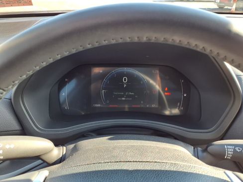 Used 2024 Toyota Grand Highlander XLE image 10