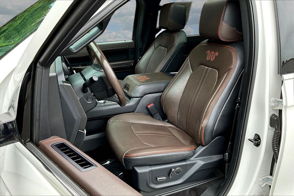 Certified 2021 Ford Expedition Max King Ranch w/ Cargo Package AWD/4WD image 23