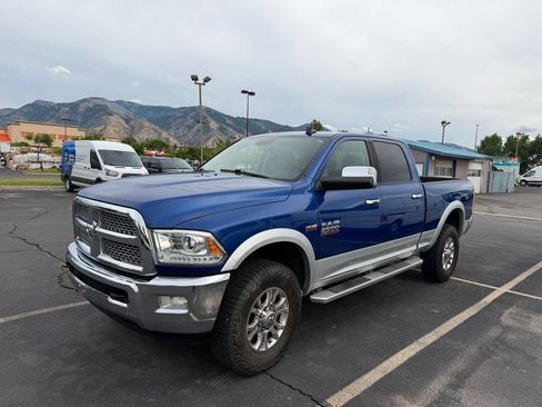 Used 2014 RAM 2500 Laramie w/ Convenience Group AWD/4WD image 3