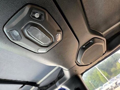 Used 2019 Jeep Wrangler Sport image 14