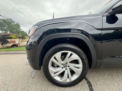 Certified 2022 Volkswagen Atlas SE w/ Panoramic Sunroof Package image 10