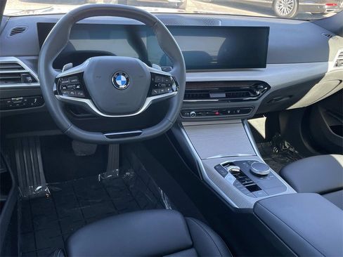 Used 2025 BMW 330i xDrive Sedan image 6